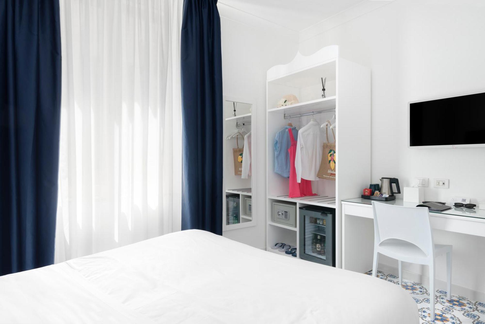 Hotel Bougainville Позітано Номер фото
